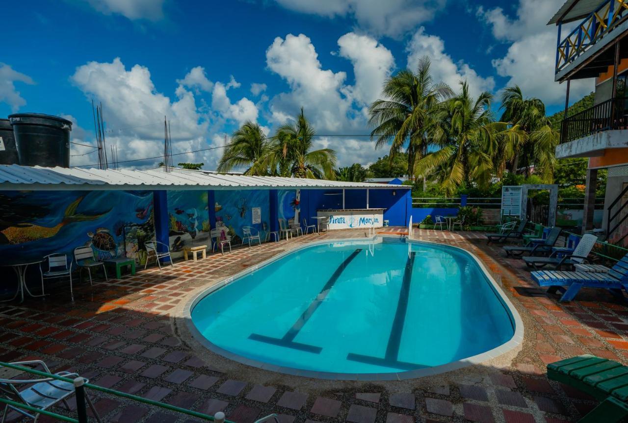 Hotel El Pirata Morgan Fresh Water Bay Exterior foto